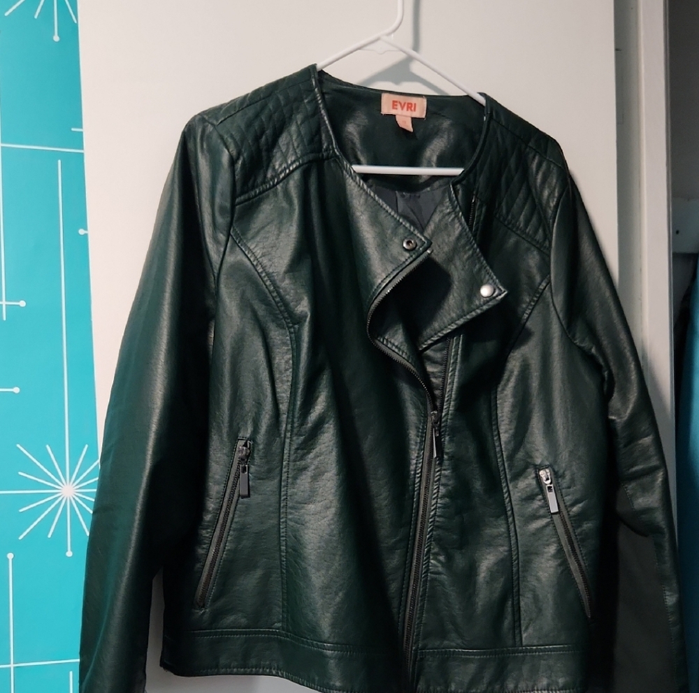 EVRI Women's Forest Green Leather Jacket